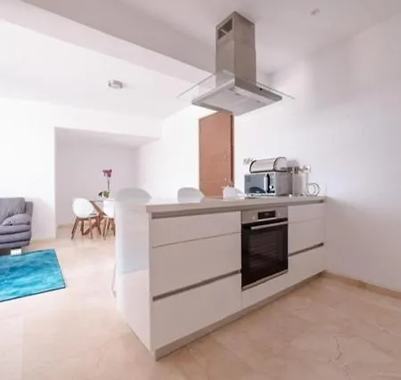 Апартаменты Coral Residences Пафос